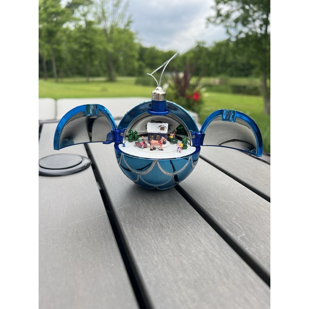 Mr. Christmas Animated Hidden Holiday Ornament Sleigh Music‎ Box Works